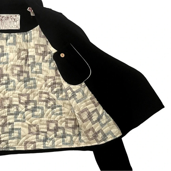 Travota Wool Blend Embroidered Black Waist Jacket With Quilted Lining Size MED - Picture 7 of 13